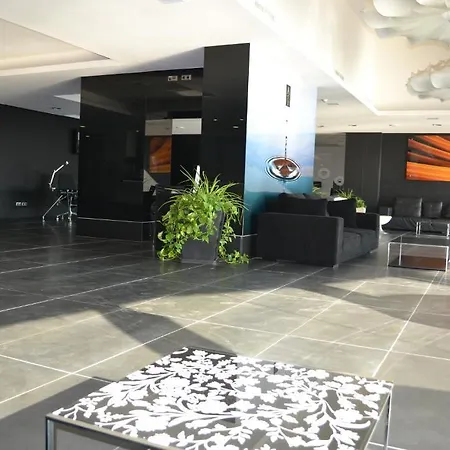 Hotel Daniya 4*
